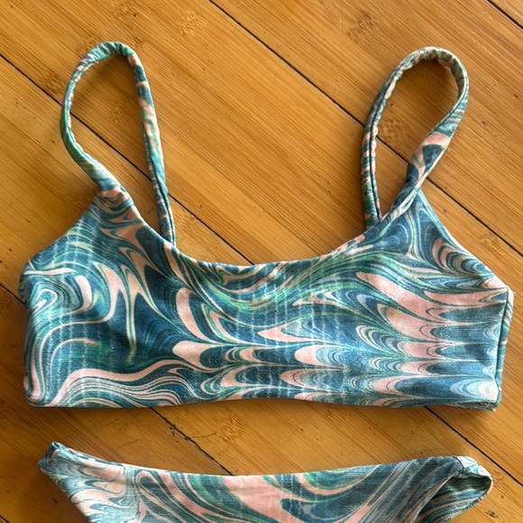 Skatie Blue and Pink Swirl Bikini Set - Picture 3 of 6